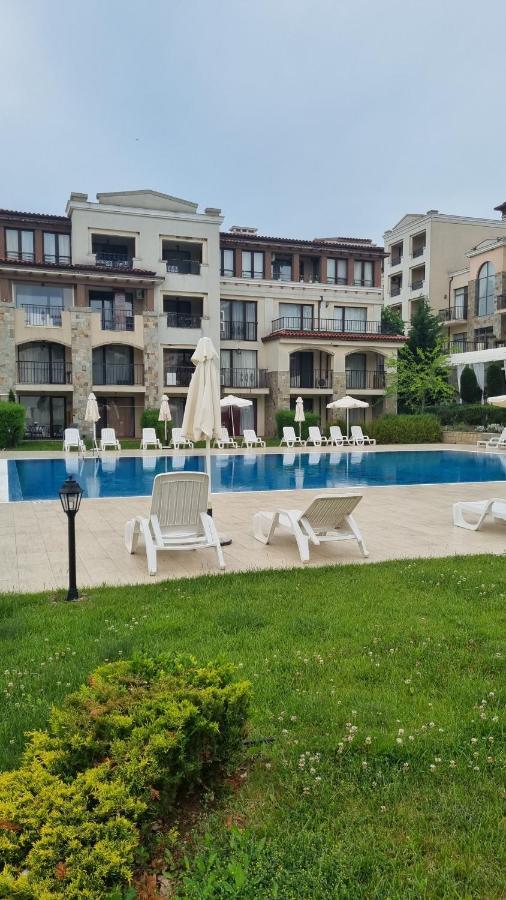 Green Life Beach Resort- Апартамент Фемили 2 Szozopol Kültér fotó